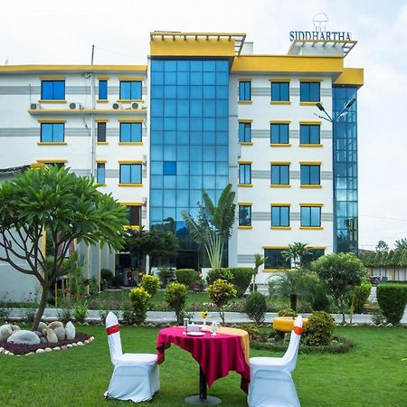 Siddhartha Hotel, Tikapur Bagian luar foto